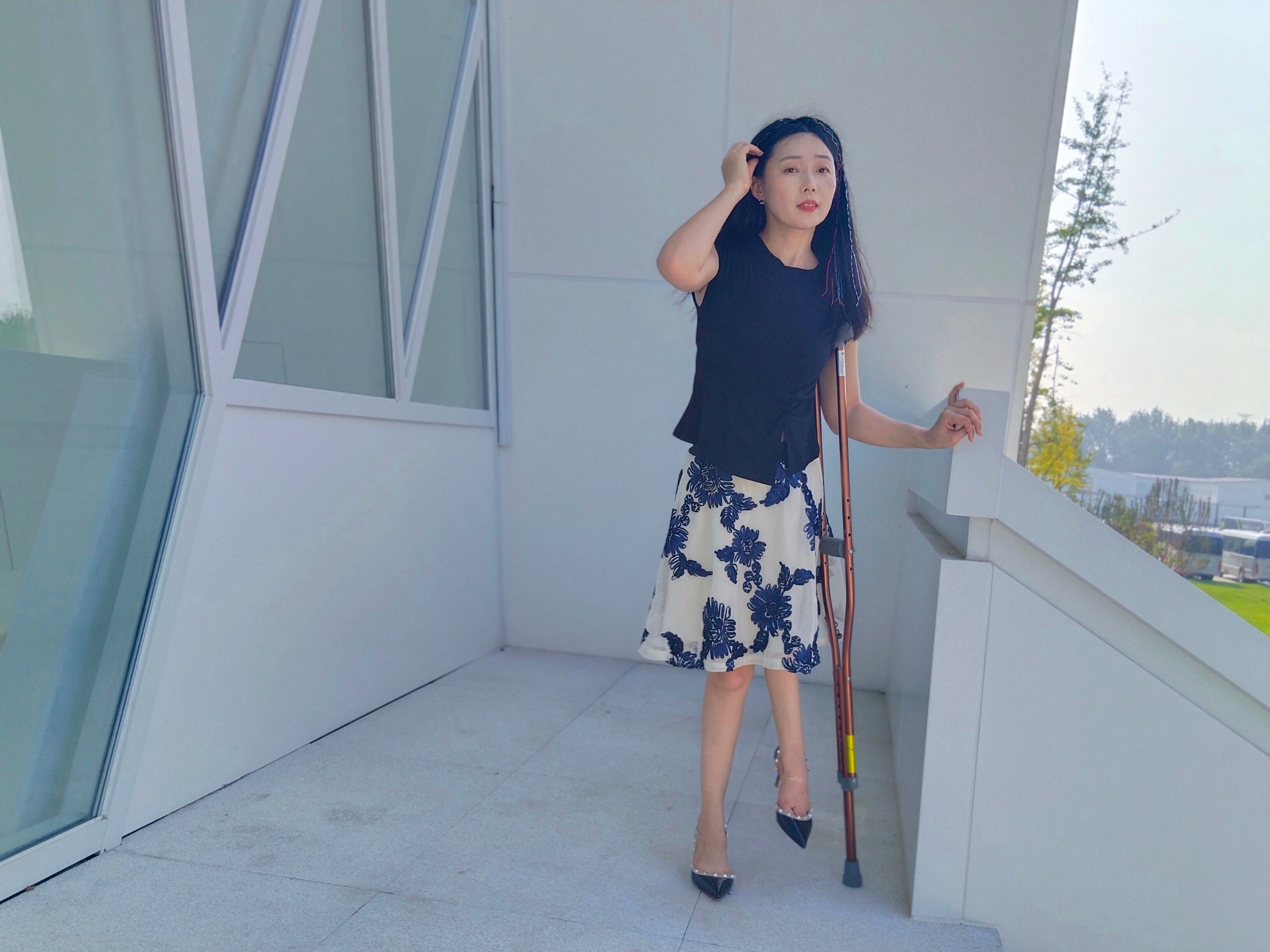 Milana the Polio Girl – Wearing High Heels on the Grass