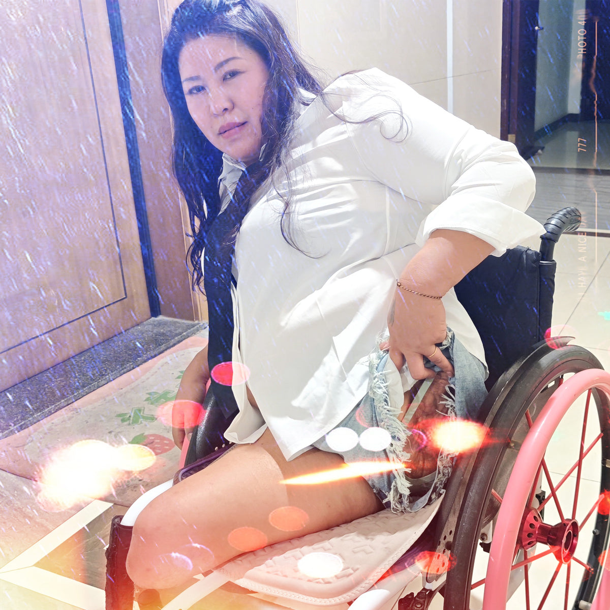 Barbie: RbkLhp Amputee Girl – Moving Her Residual Limb to Clean the House