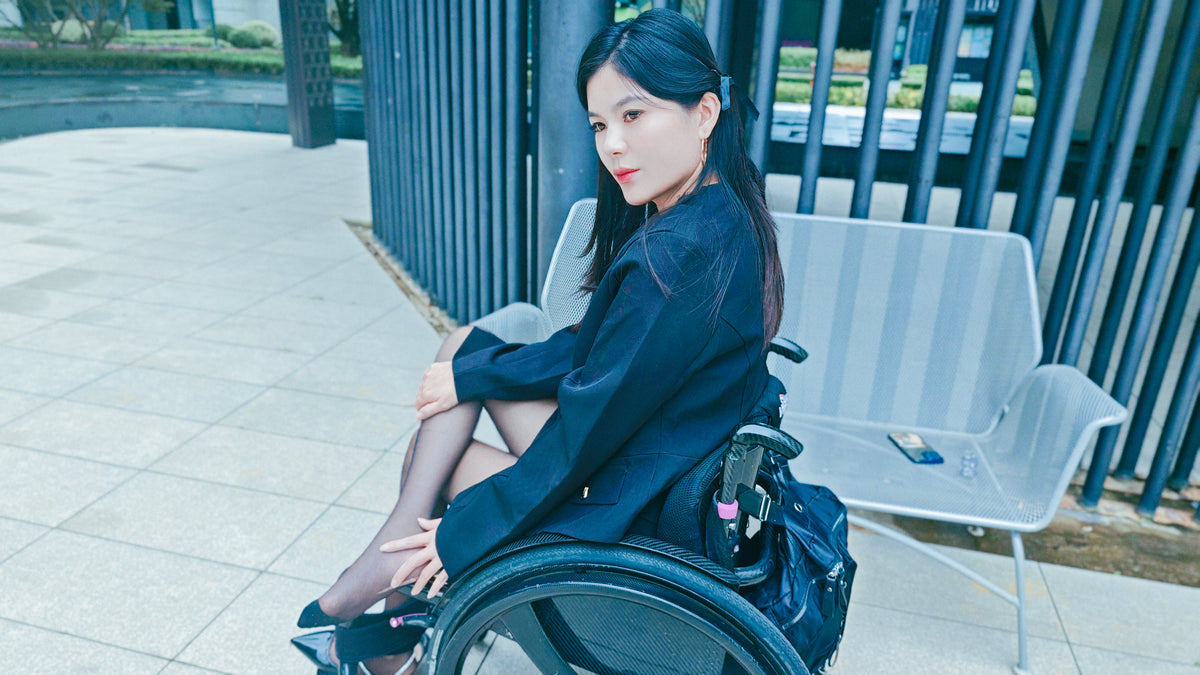 The Para Girl Jenny - Black Stockings, City Elegance
