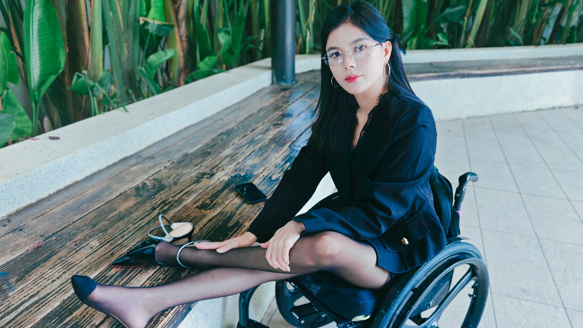 The Para Girl Jenny - Black Stockings, City Elegance