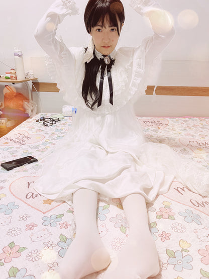 Mia: Paraplegic Girl - Green nail polish and white stockings