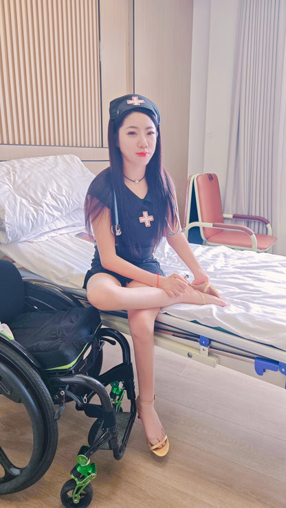 Sylvia the Para Girl – A Day in the Life of a Nurse with a Disability