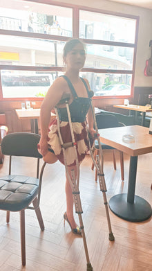 Poppy: SAK Girl - Halloween Special: Bartender, Crutches and Guitar