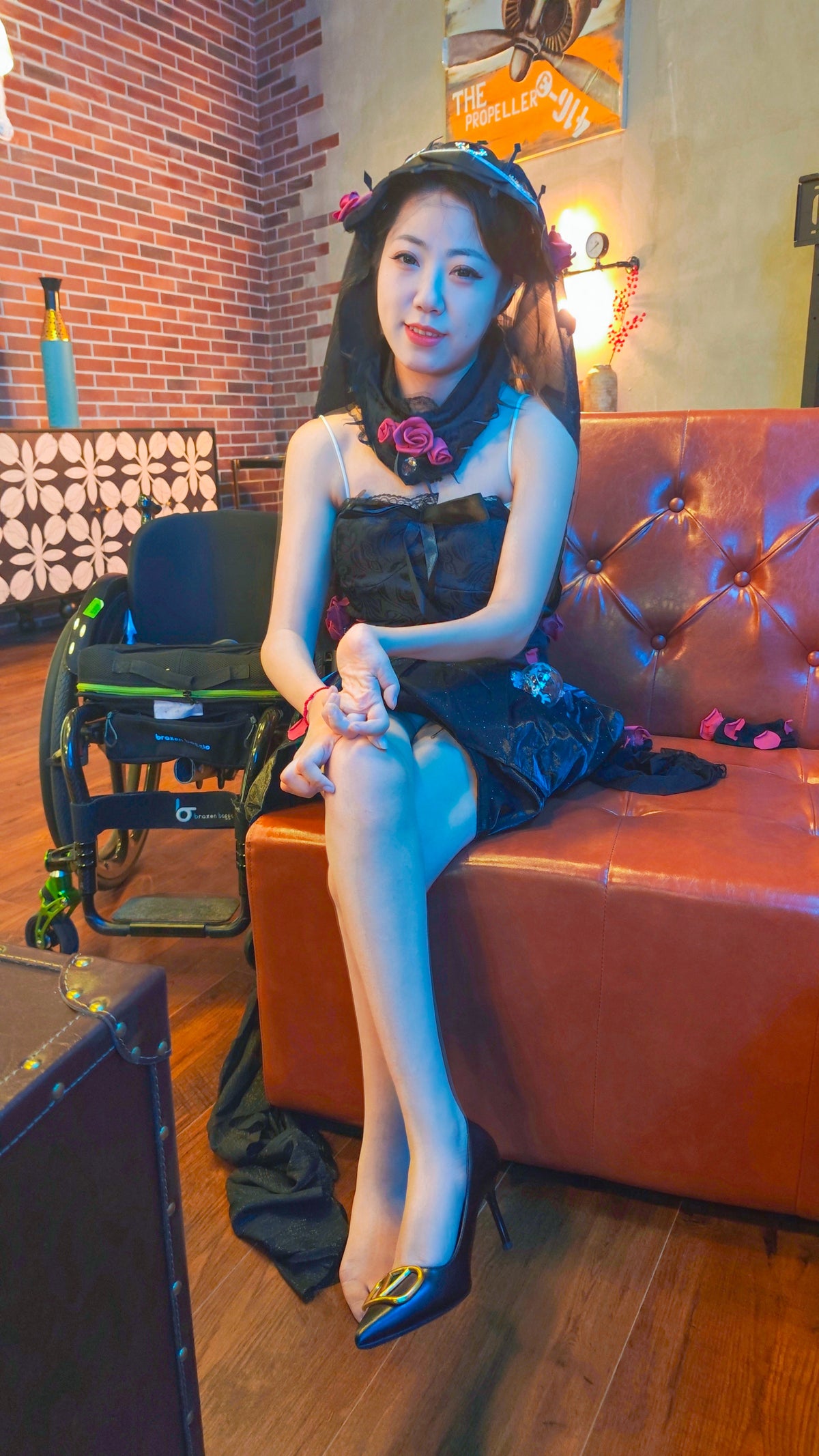 Sylvia: Para Girl - Halloween Special: Black Dress and Roses