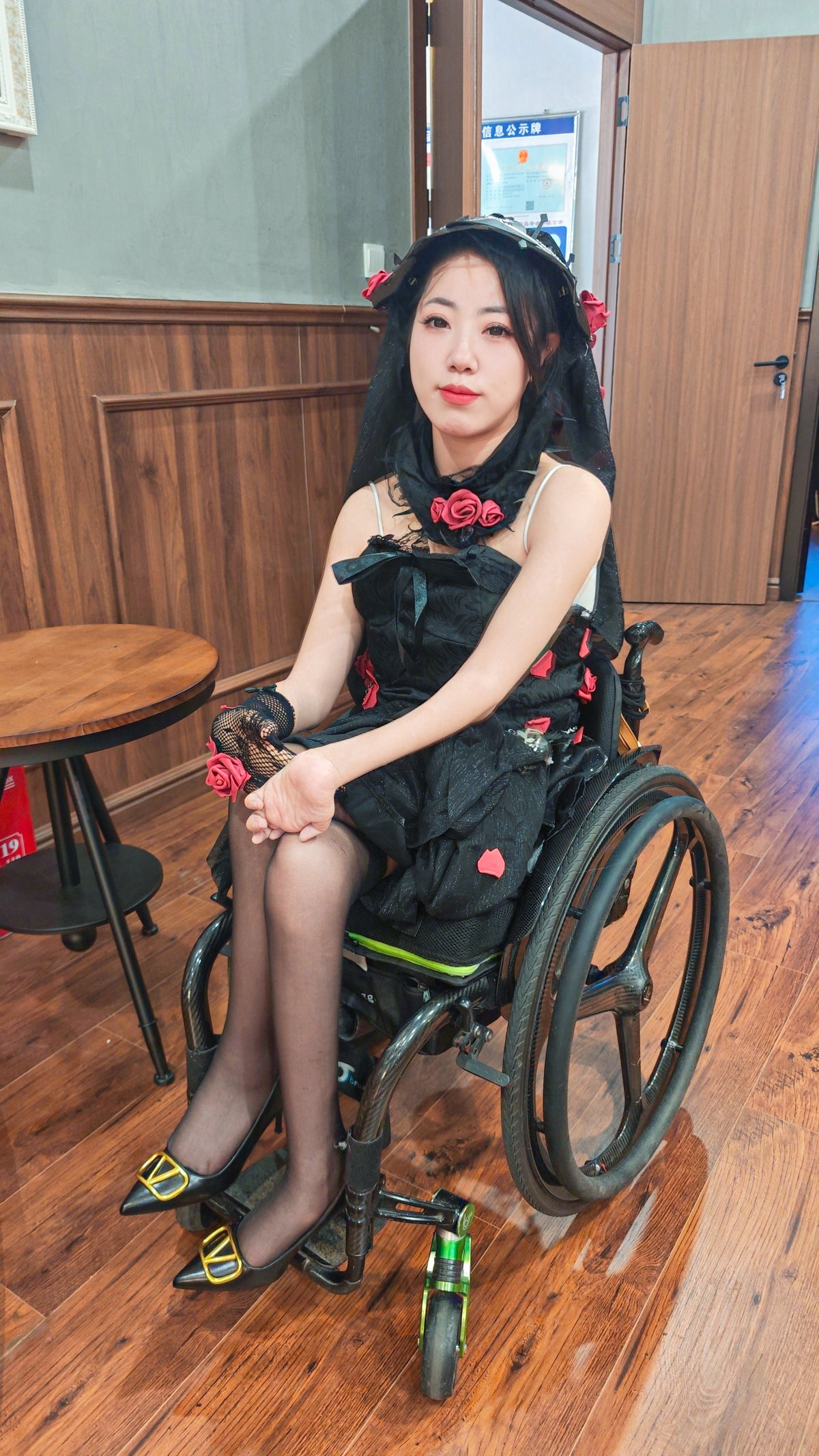 Sylvia: Para Girl - Halloween Special: Black Dress and Roses