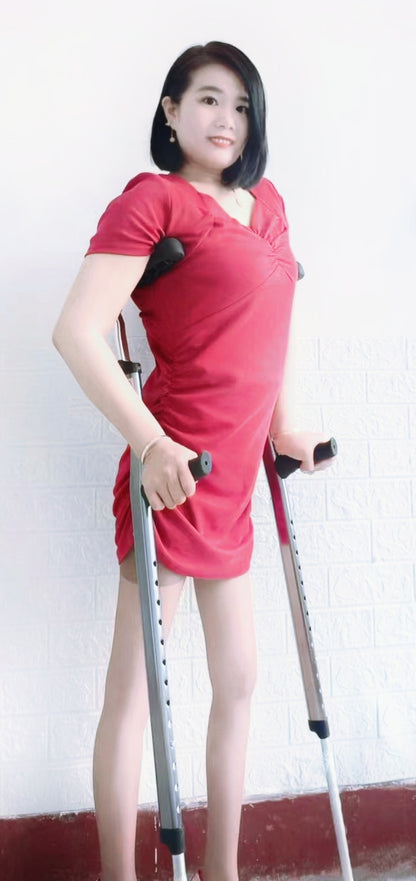 Carrie:Red dress and high heels