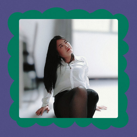 Dalila: Amputee lady's stockings and crutches