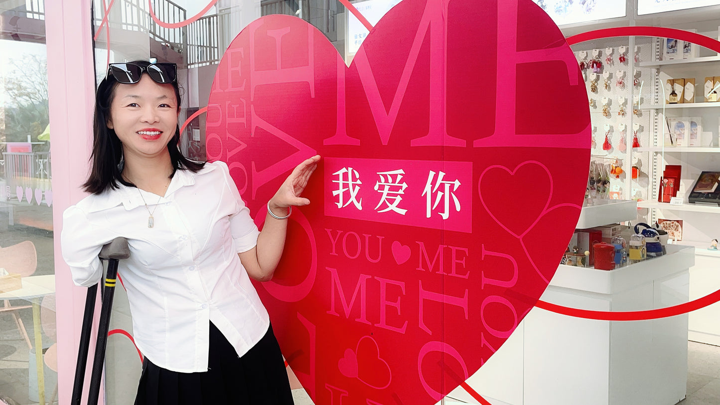Meimei: Ooe amputee takes a walk in the countryside