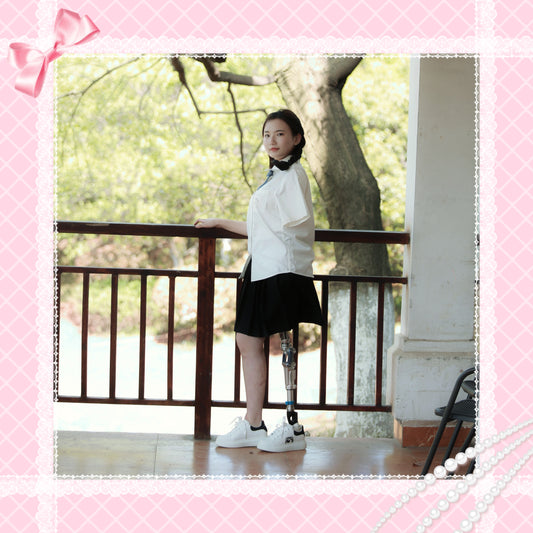 Beibei: Ooe amputee girl in spring