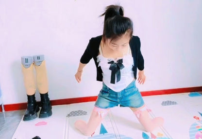 Cece: Dbk girl exercising on the mat