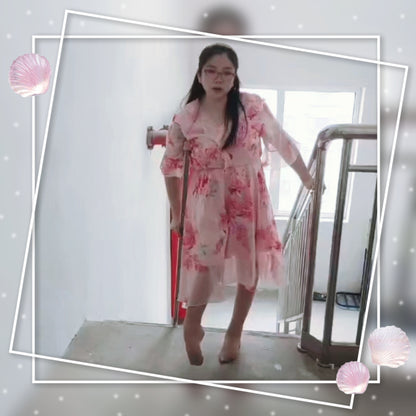 Peggy: Polio girl walks barefoot up the stairs