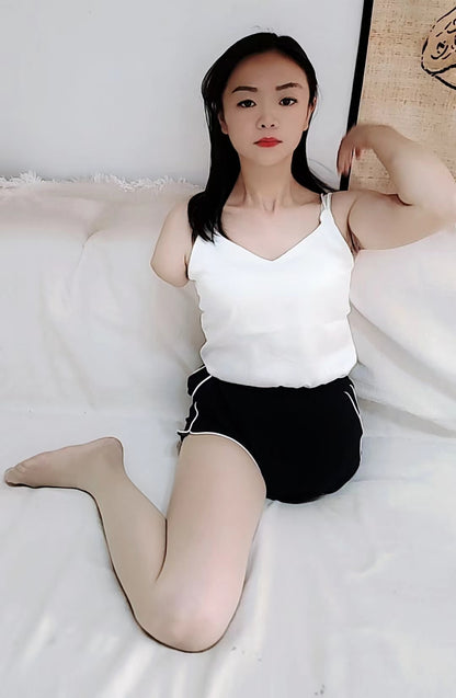 Mila: Ooe Amputee Girl's Morning1