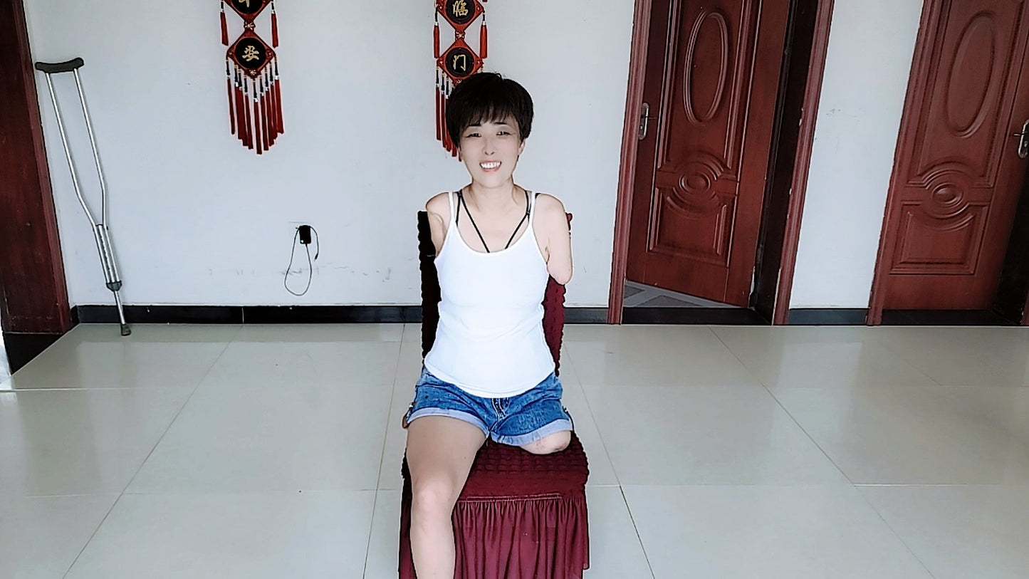 New model New video: "Mary: Triple Amputee Lady, only 1 leg left"