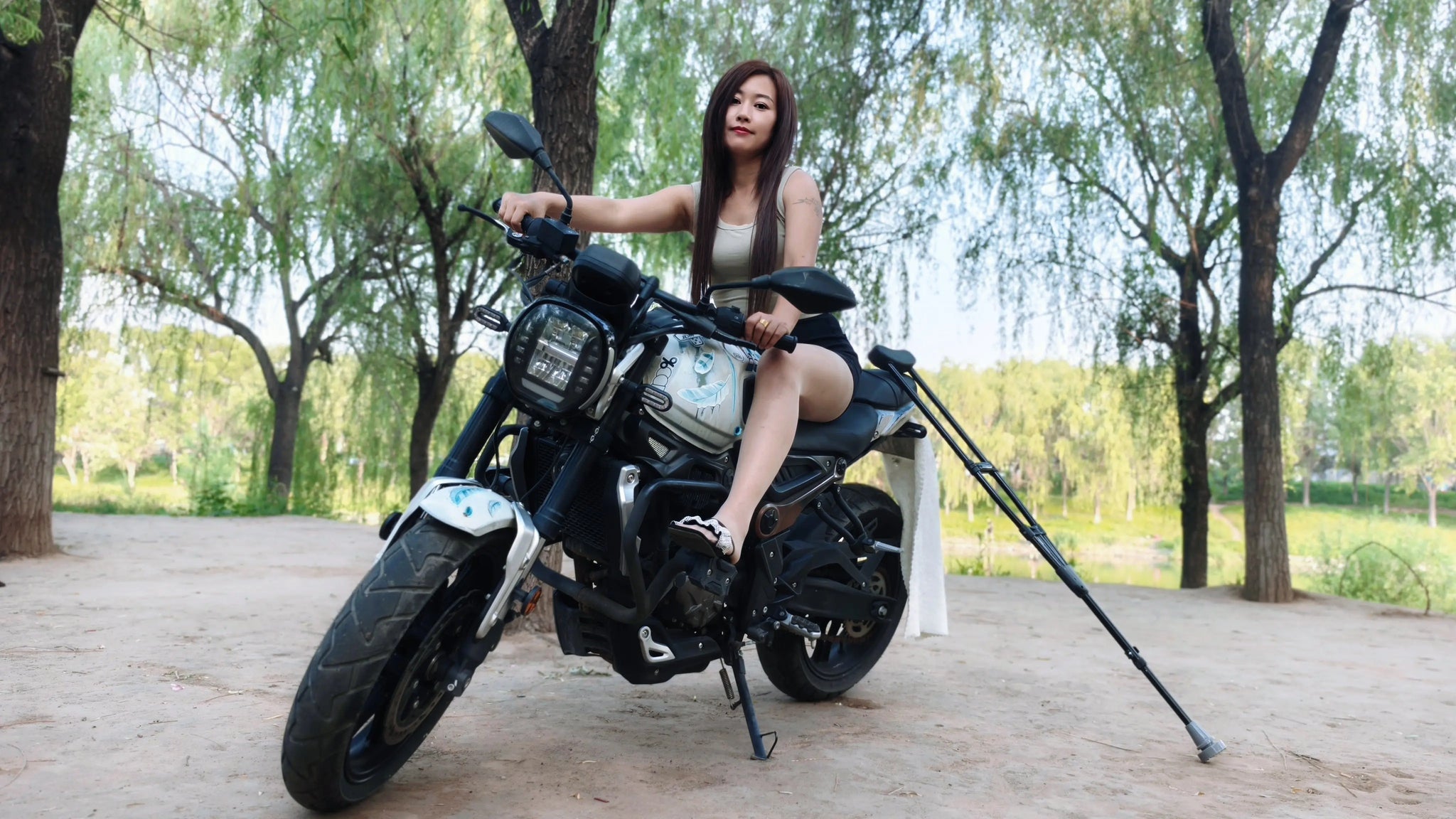 Emma: RHD Amputee Girl Motorcycle Rider AmputeeClub