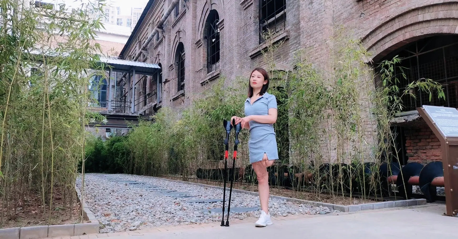Ayla: Sak Amputee Girl uses elbow crutches