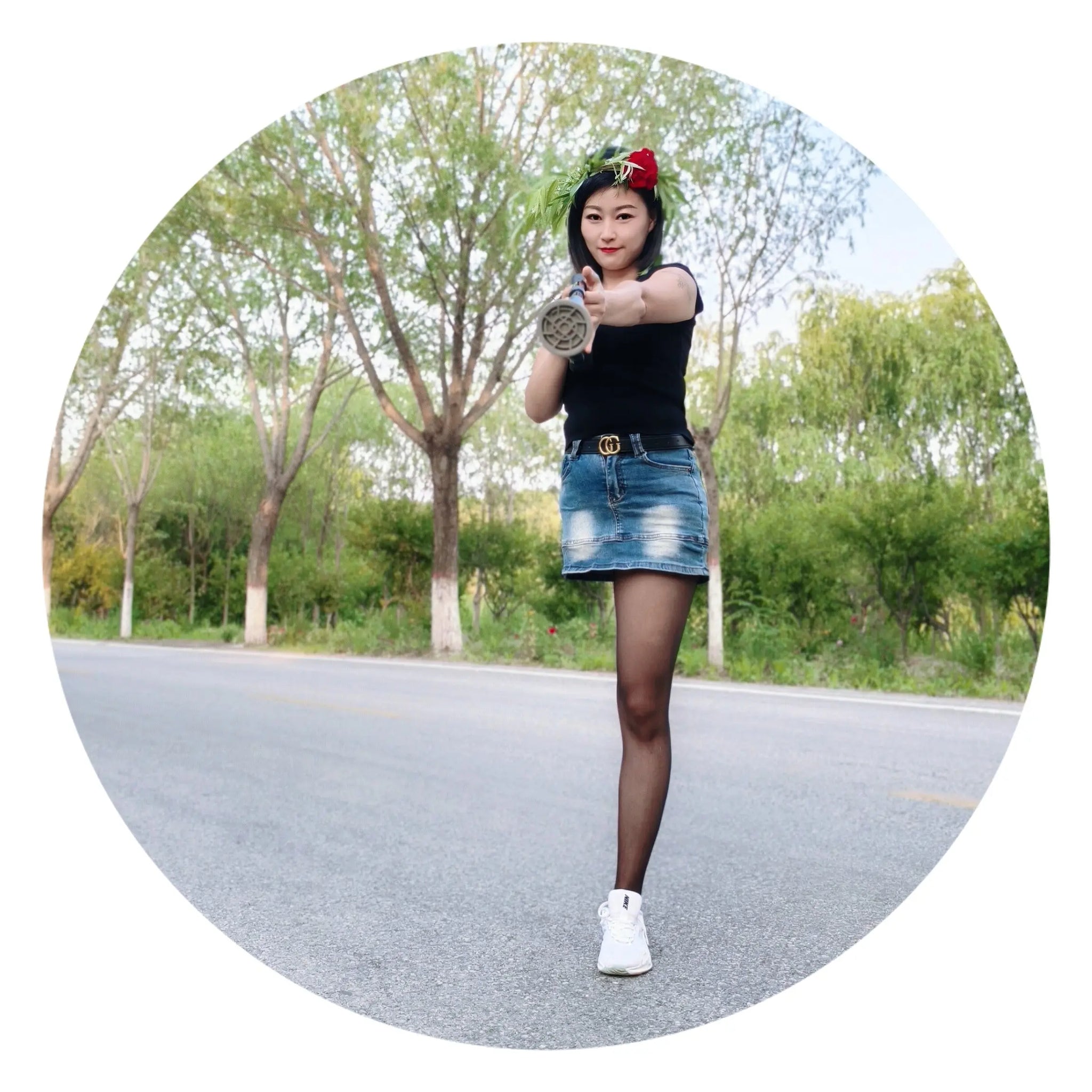 Emma: RHD Amputee Girl Outdoor BBQ AmputeeClub