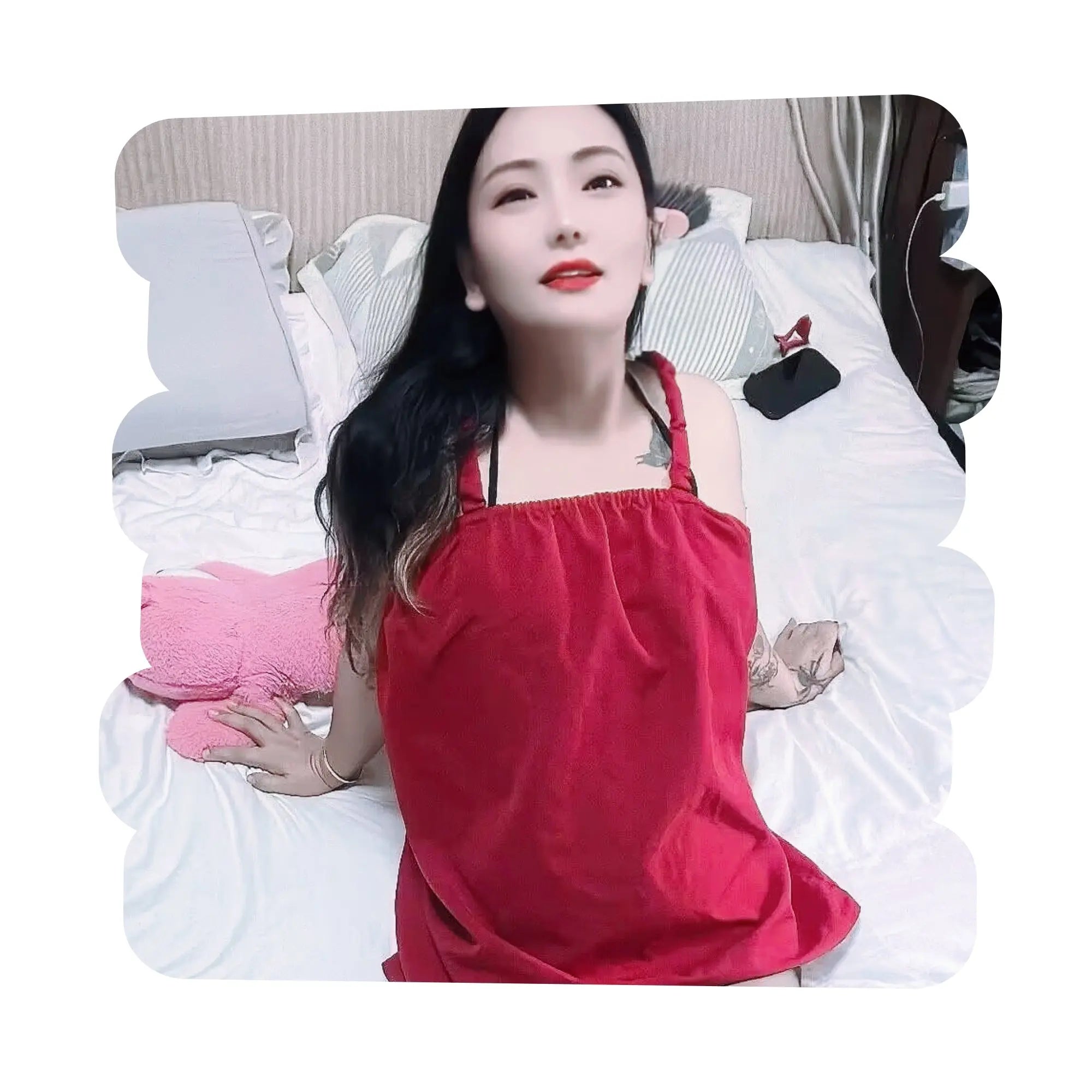 Elizabeth: Polio Lady rolls on the bed AmputeeClub