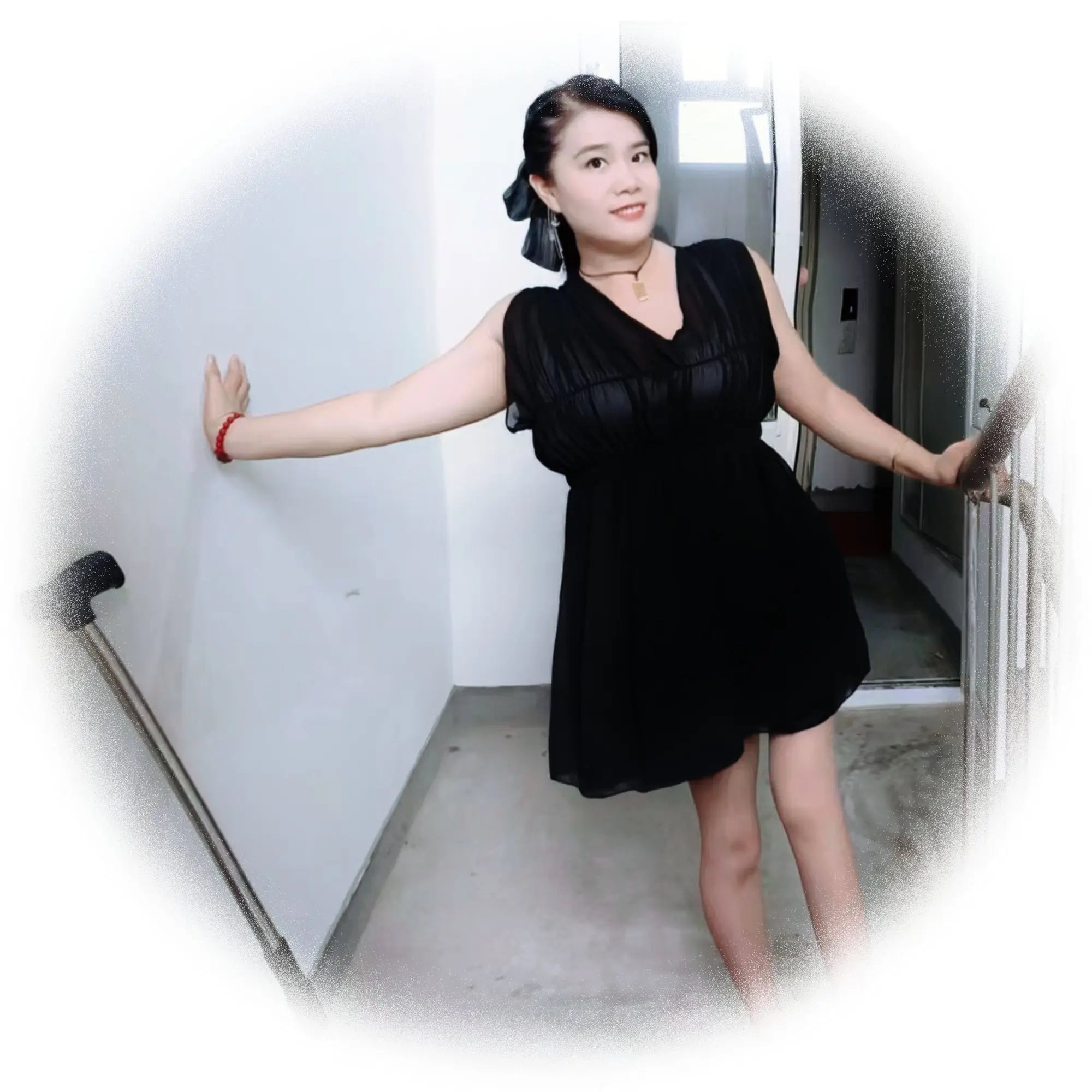 Carrie: Polio Girl crouches down walks AmputeeClub