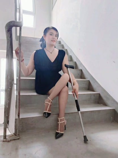 Carrie: Polio Girl crouches down walks
