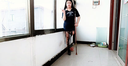 New model New video: "Ekela:Sak Amputee Girl"