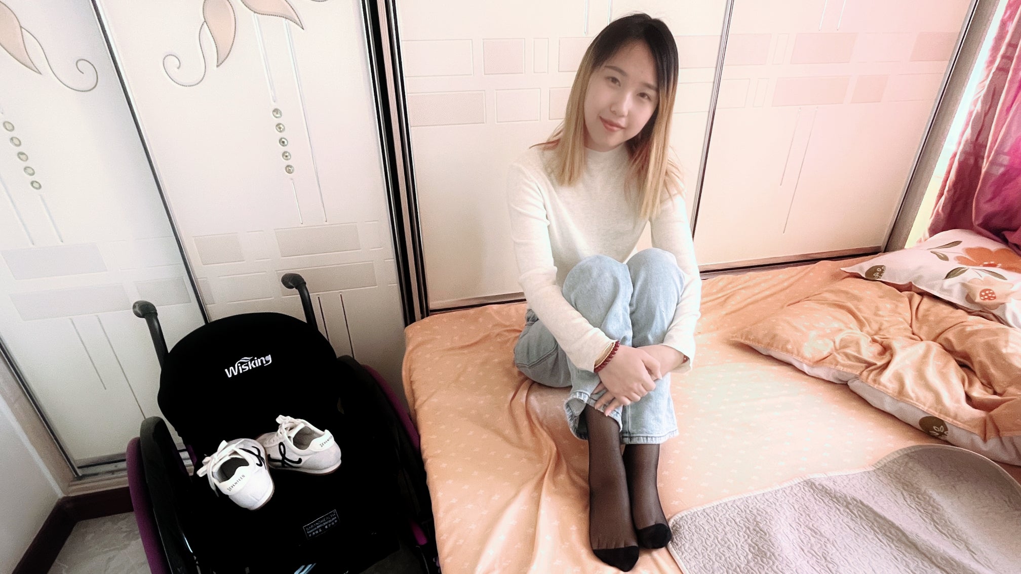 Zoe: Paraplegic Girl - Strap Stocking