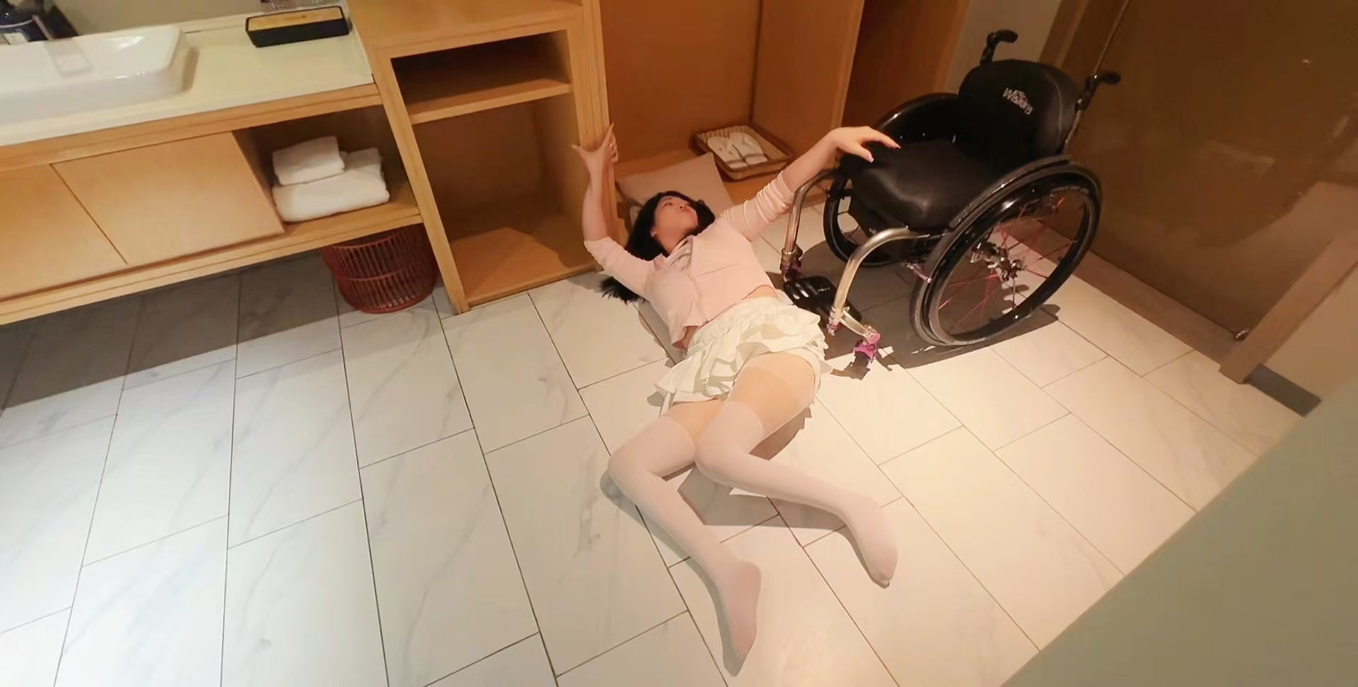 Ava: Paraplegic Girl - Floor Crawling