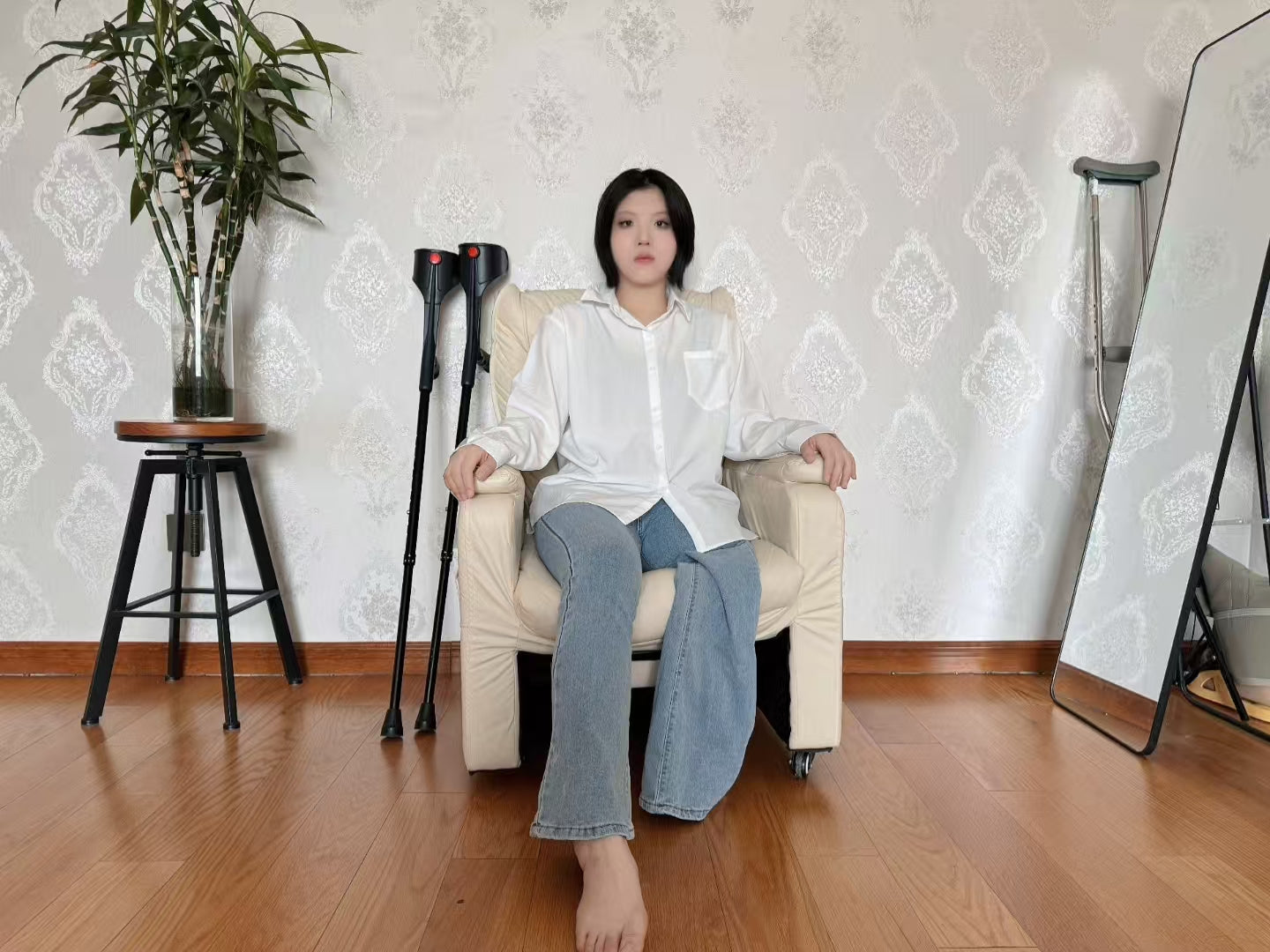 Lingo: Sak Amputee Girl - Phantom limb pain, massage pain relief