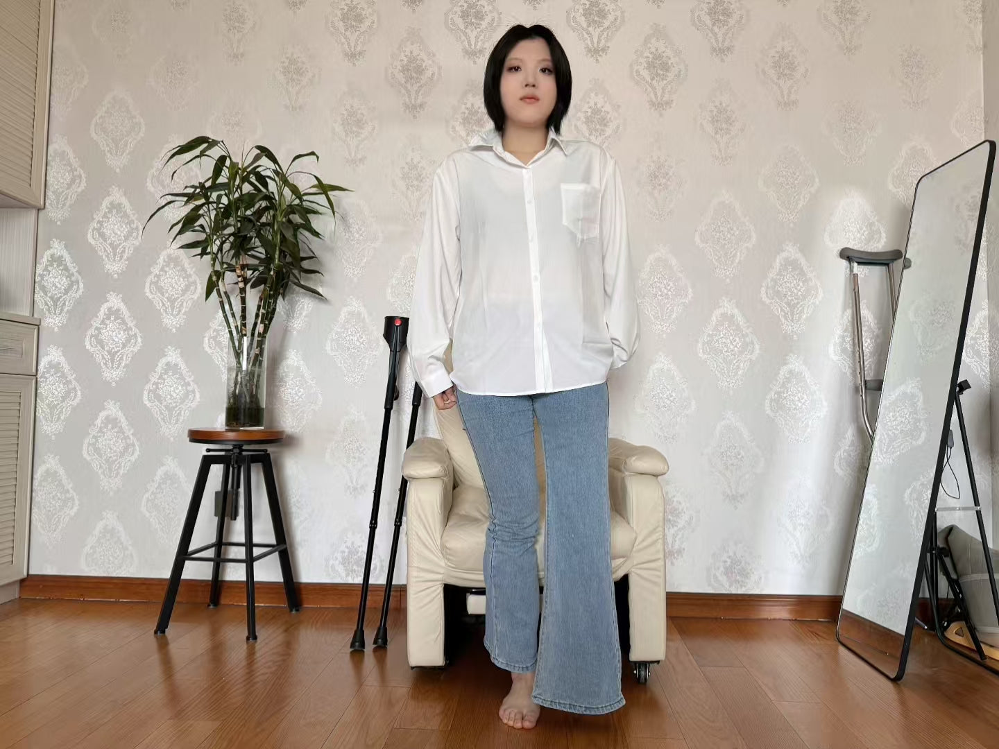 Lingo: Sak Amputee Girl - Phantom limb pain, massage pain relief