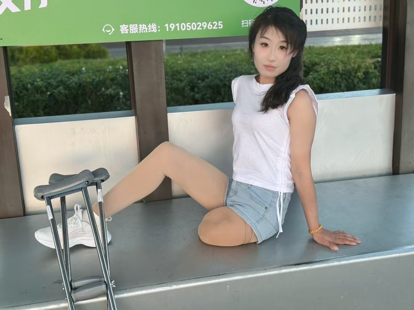 Ayla: Sak Amputee Girl - Home Daily - AmputeeClub