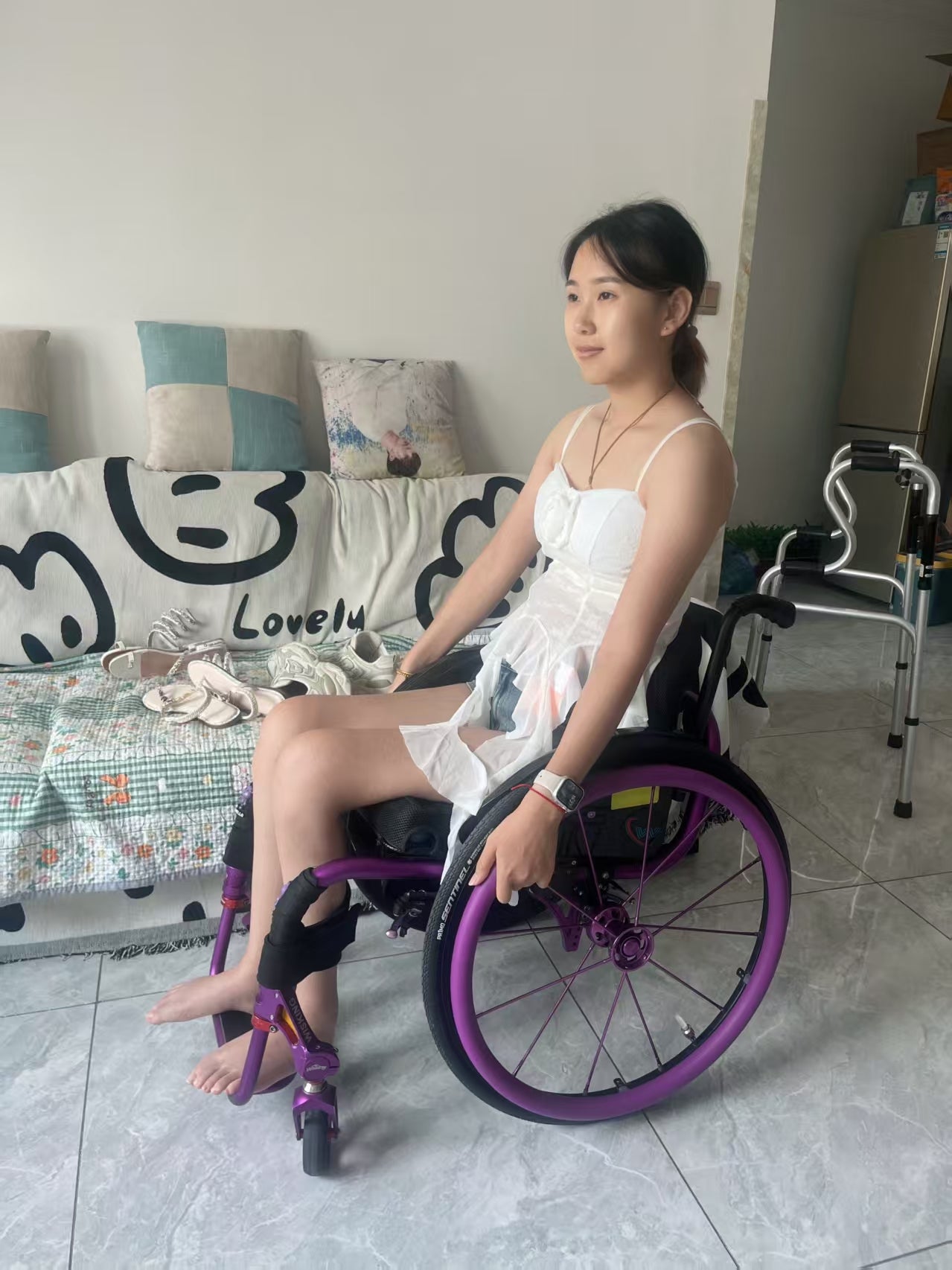 Zoe: Paraplegic Girl - rhinestone sandals and black stockings - AmputeeClub